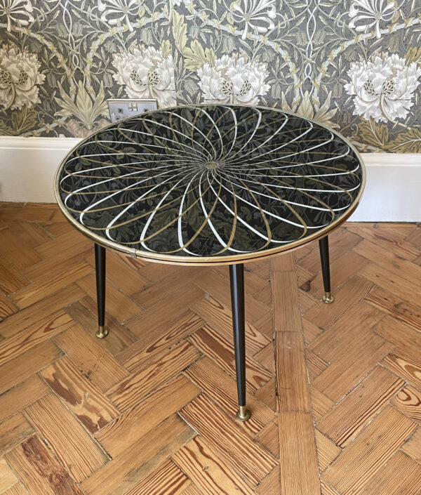 1950’s Atomic age circular coffee table - Image 2