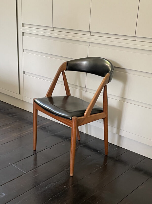 Six mid century teak Kai Kristiansen Model 31 Dining Chairs - Image 2