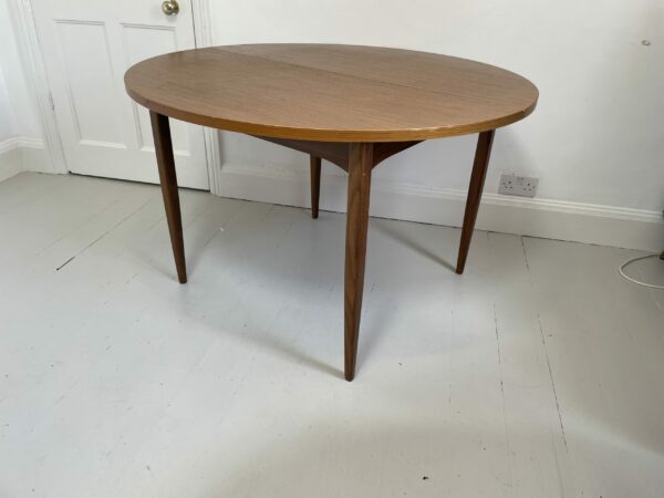 Mid Century Extendable round Dining Table