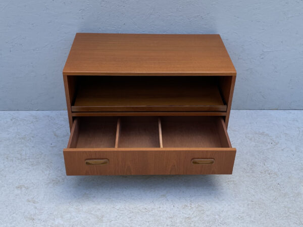 G plan Fresco TV Cabinet by Victor B Wilkins - Image 4