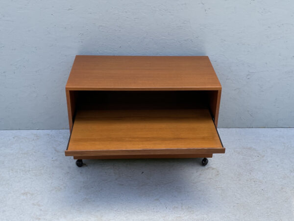 G plan Fresco TV Cabinet by Victor B Wilkins - Image 5