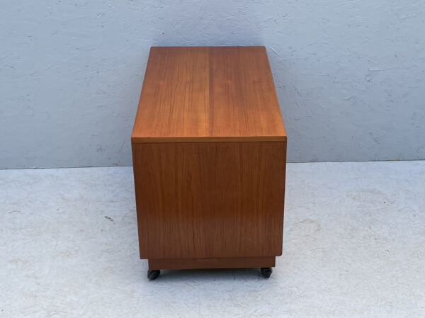 G plan Fresco TV Cabinet by Victor B Wilkins - Image 6
