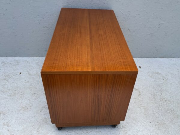 G plan Fresco TV Cabinet by Victor B Wilkins - Image 9