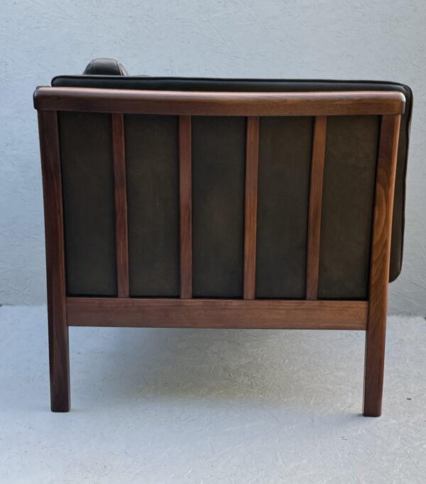 Danish Two Seater Leather And Slat Wood Sofa - Image 6