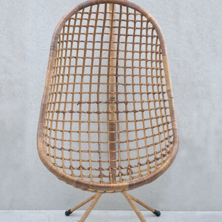 1970s Hanging cane egg chair