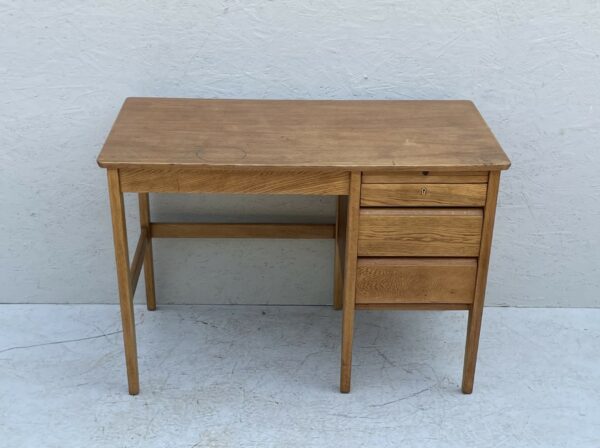 Vintage 1960's Desk By Carsons - Image 2