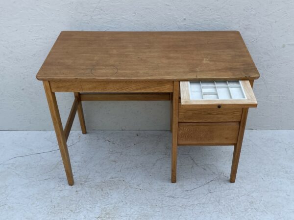 Vintage 1960's Desk By Carsons - Image 3