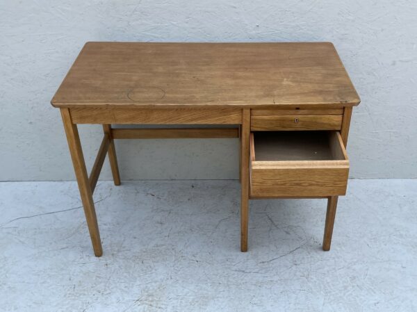 Vintage 1960's Desk By Carsons - Image 6