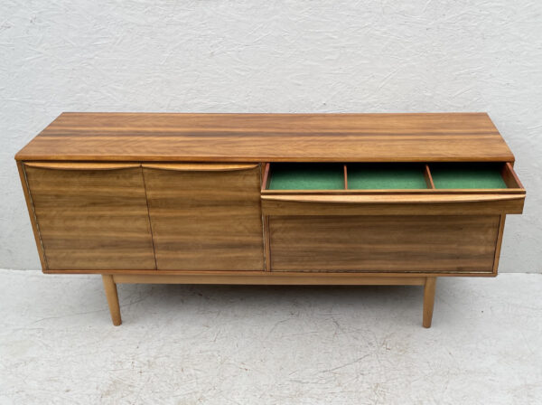Compact, Vintage, Mid Century Sideboard By Morris Of Glasgow - Image 4