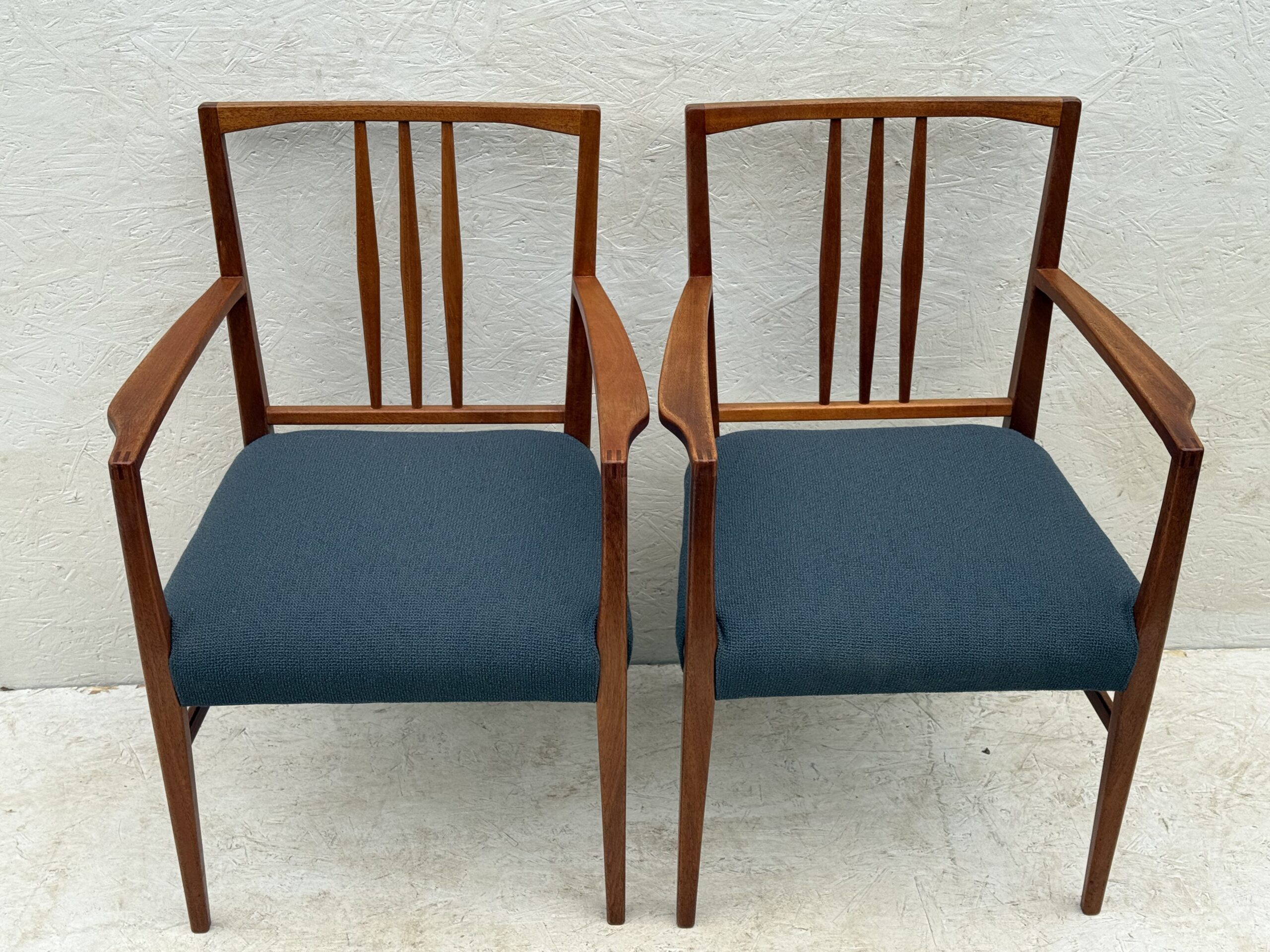 Set Of 8 Mid Century Dining Chairs By Gordon Russel - Image 4