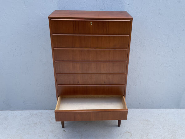 Mid Century Danish Teak Chest Of Drawers - Image 12