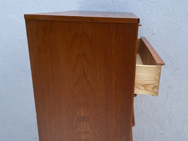 Mid Century Danish Teak Chest Of Drawers - Image 16