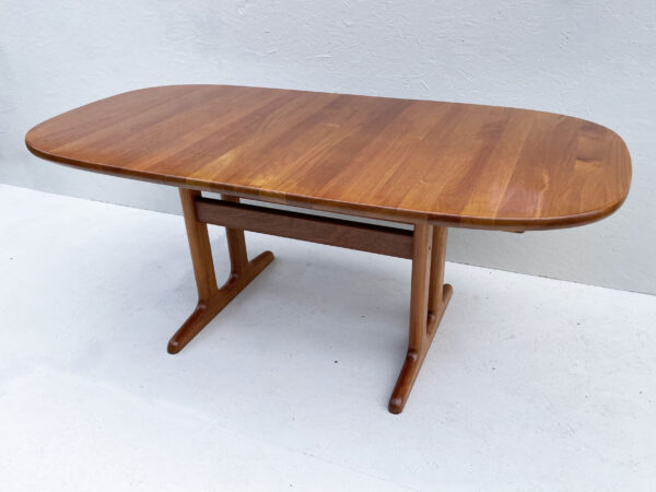Mid Century Danish, Solid Teak, Extendable Dining Table By Glostrup Mobelfabrik - Image 11