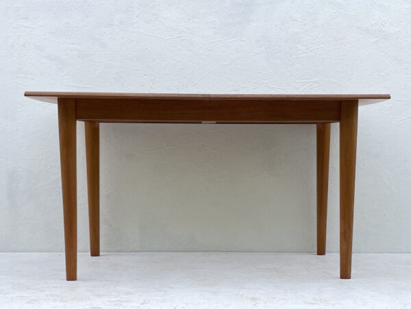 Mid Century Teak And Walnut Extendable Dining Table By Gordon Russell - Image 2
