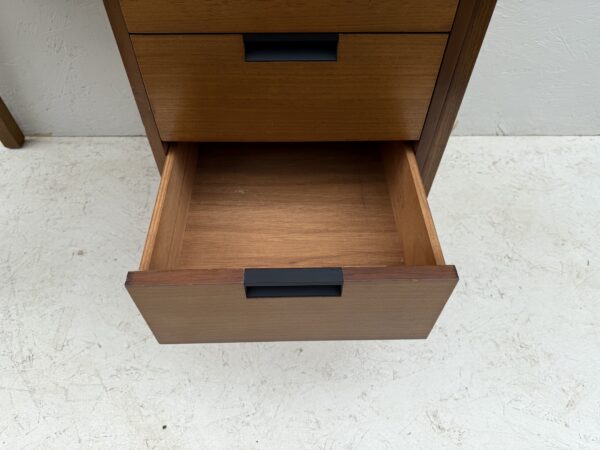 1970's Teak Knee Hole Desk, 1970s - Image 10