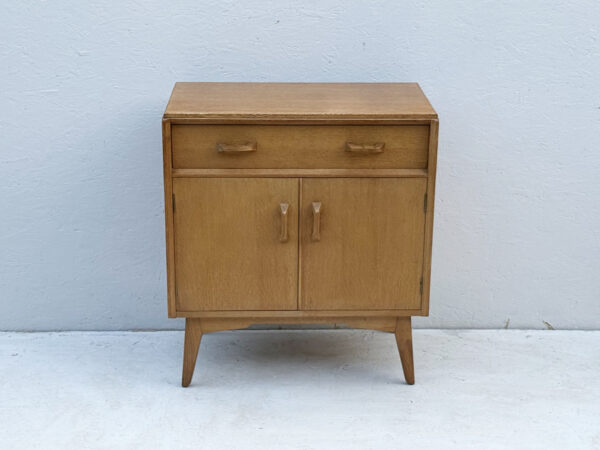 Small Mid Century Oak Sideboard, E Gomme For G Plan - Image 2