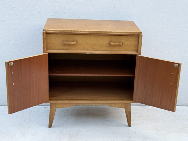 Small Mid Century Oak Sideboard, E Gomme For G Plan - Image 4