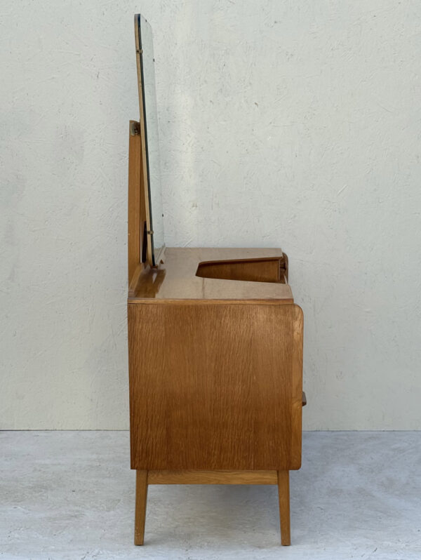 Mid Century Oak Dressing Table By E Gomme G Plan - Image 11
