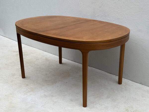Mid Century Extendable Teak Dining Table By Parker Knoll - Image 5