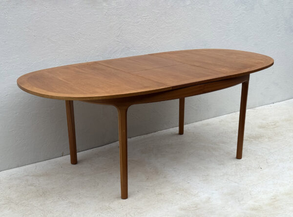 Mid Century Extendable Teak Dining Table By Parker Knoll - Image 10